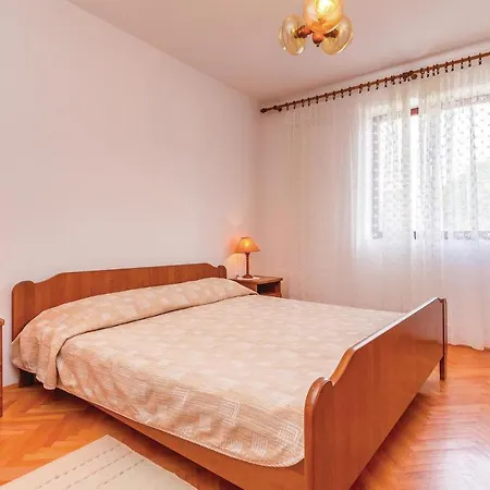 Apartment Nice In With 2 Bedrooms And Wifi *
