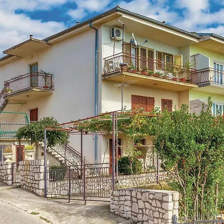 Apartment Nice In With 2 Bedrooms And Wifi *