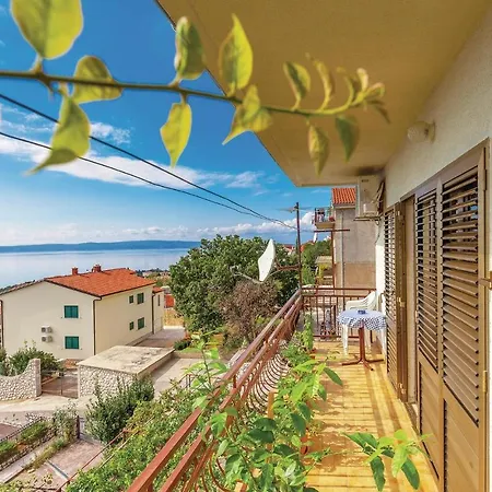 Apartment Nice In With 2 Bedrooms And Wifi Novi Vinodolski