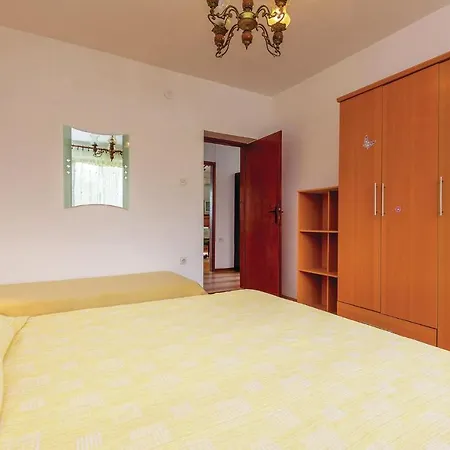 Nice In With 2 Bedrooms And Wifi *